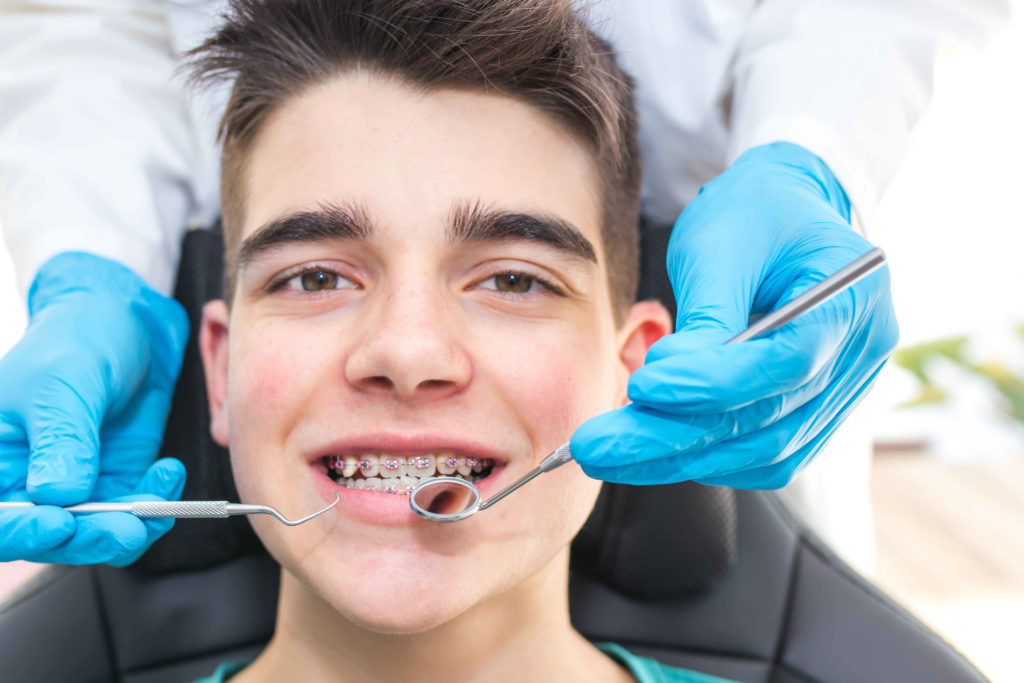 difference between a dentist and an orthodontist